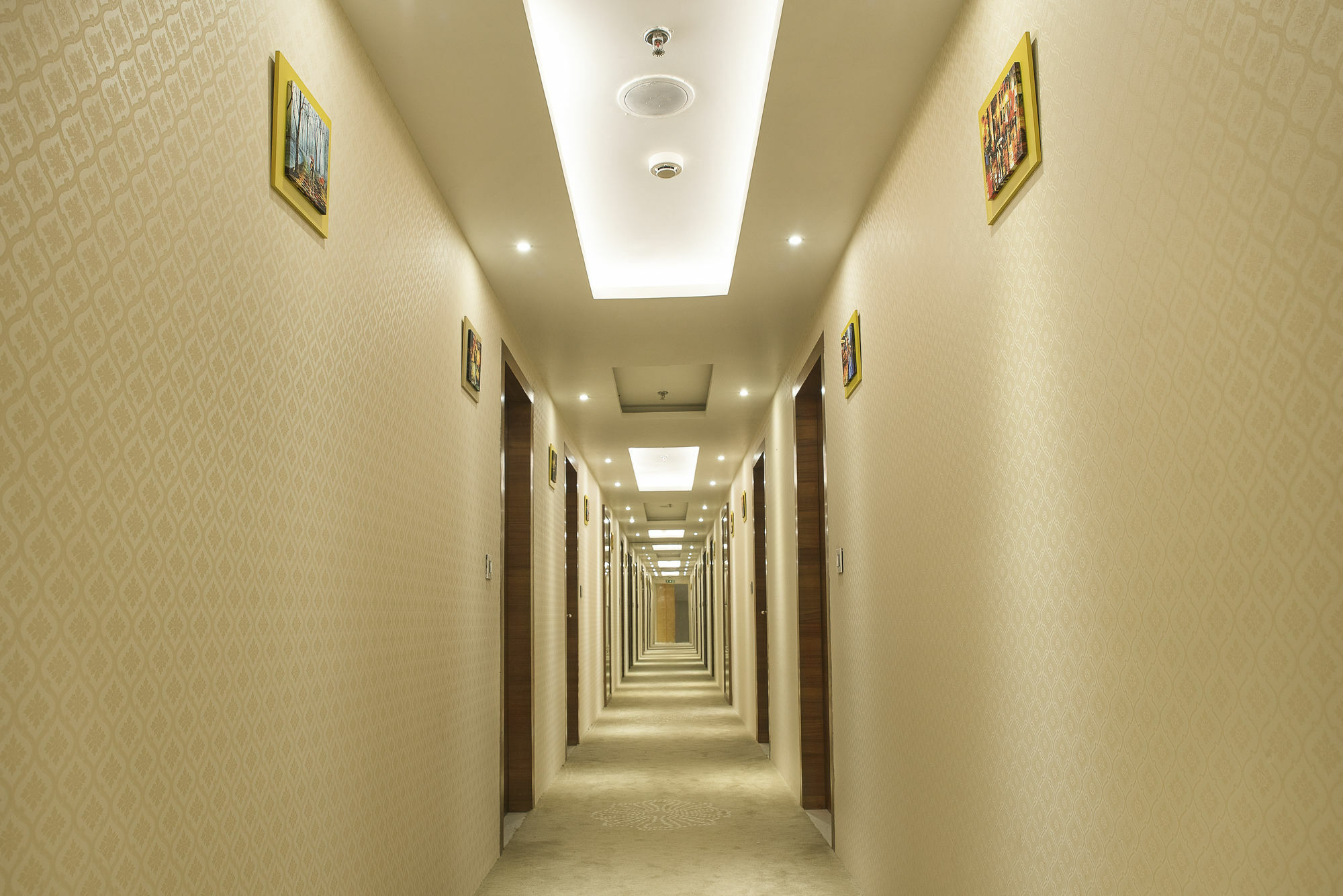 Kyriad Hotel Jaipur By Othpl Екстериор снимка